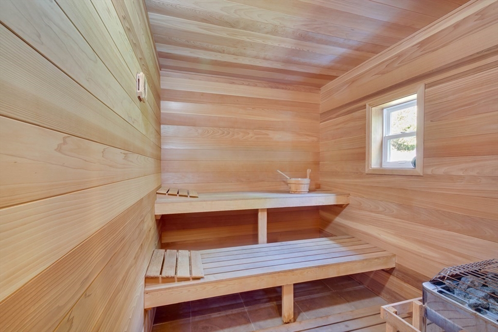 23 Bedford Road Lincoln, MA 01773 - Photo 32 of 38