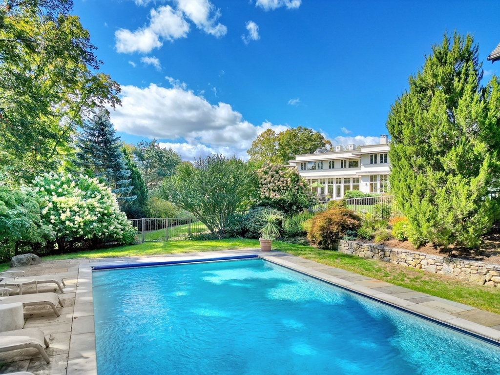 23 Bedford Road Lincoln, MA 01773 - Photo 4 of 38