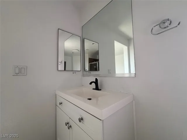 $2,150 | 4828 Celsion Rock Street, North Las Vegas, NV 89081