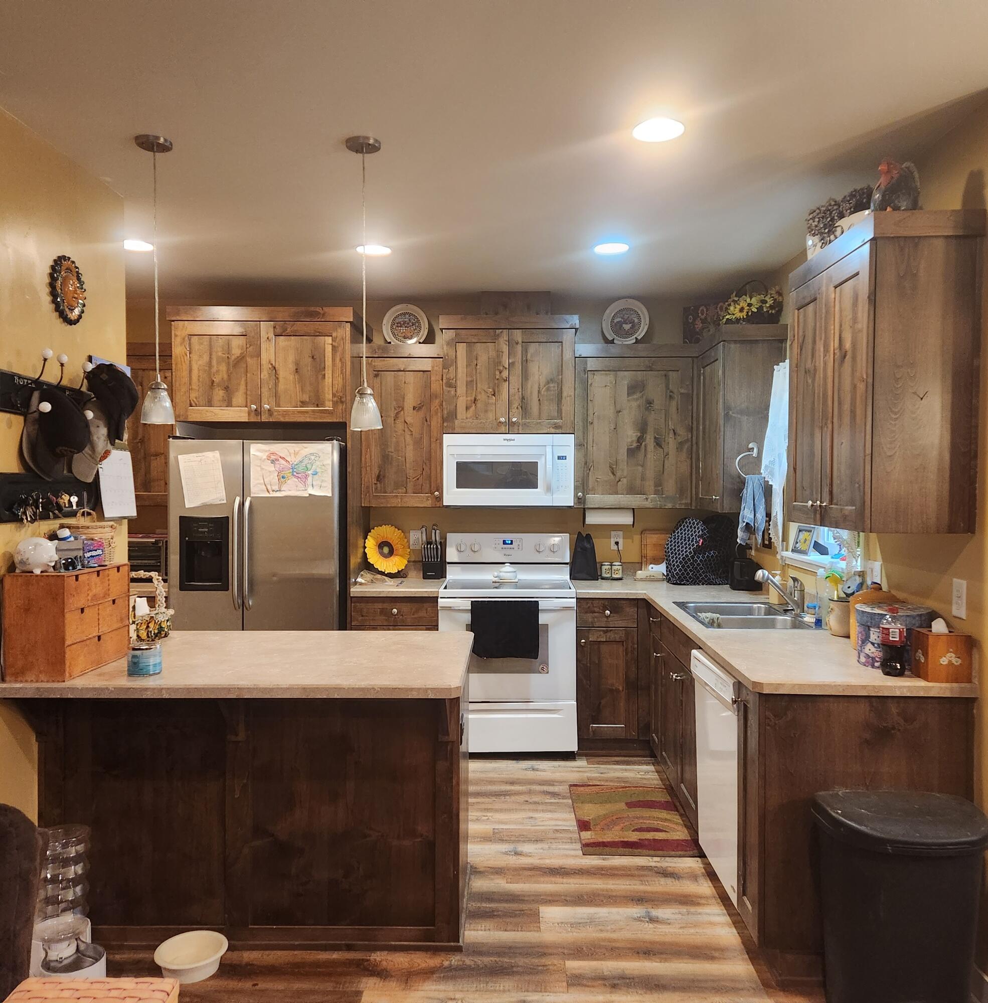 2433 Northeast Apollo Road Prineville, OR 97754 - Photo 4 of 5 04
