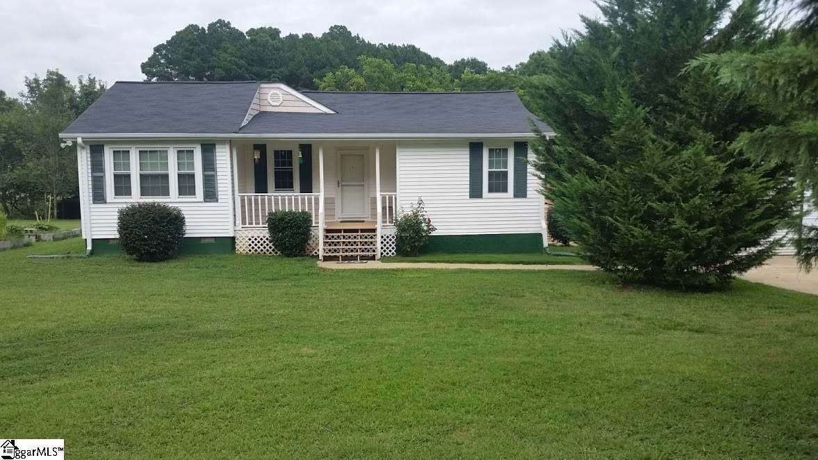 109 Hunter Road Simpsonville, SC 29681 - Photo 1 of 24 Gallery Image 1