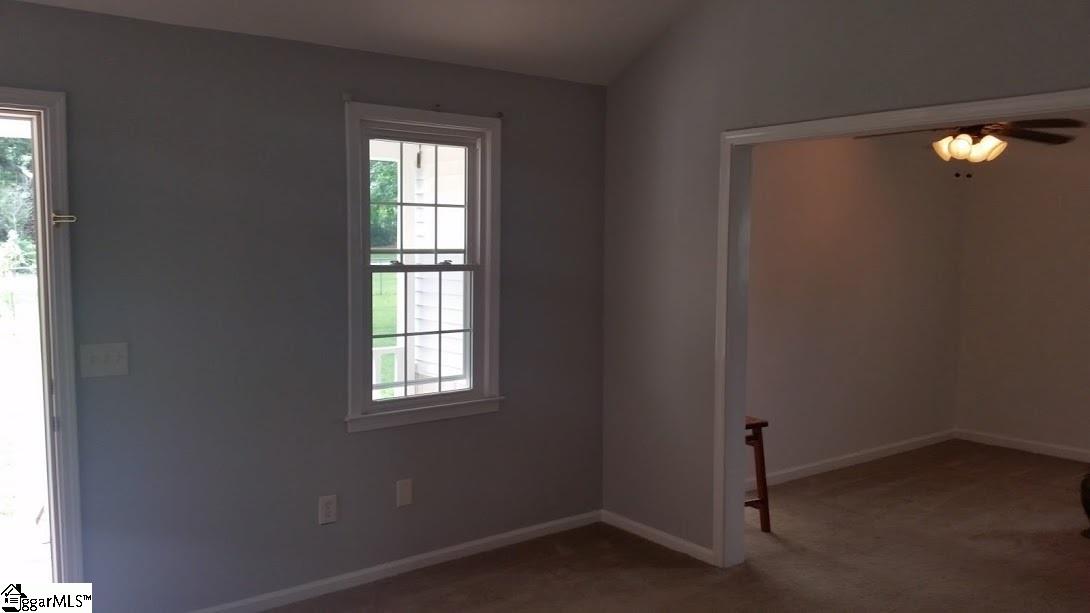 109 Hunter Road Simpsonville, SC 29681 - Photo 8 of 24 Gallery Image 8