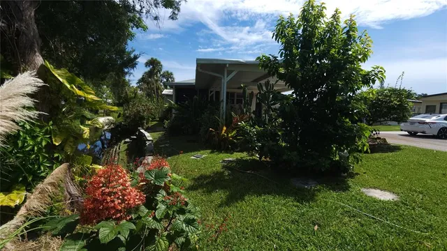$129,700 | 3275 26th Avenue East, Unit 24, Bradenton, FL 34208