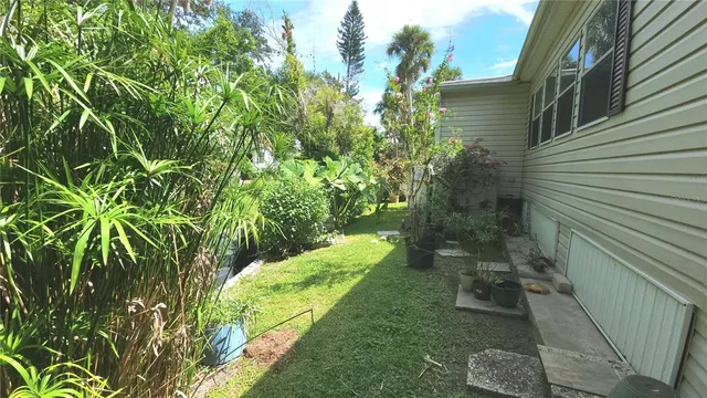 $129,700 | 3275 26th Avenue East, Unit 24, Bradenton, FL 34208
