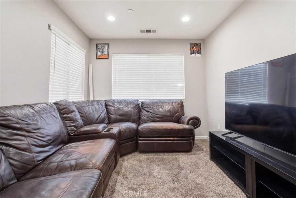 10128 Camino De Rosa Riverside, CA 92503 - Photo 31 of 134