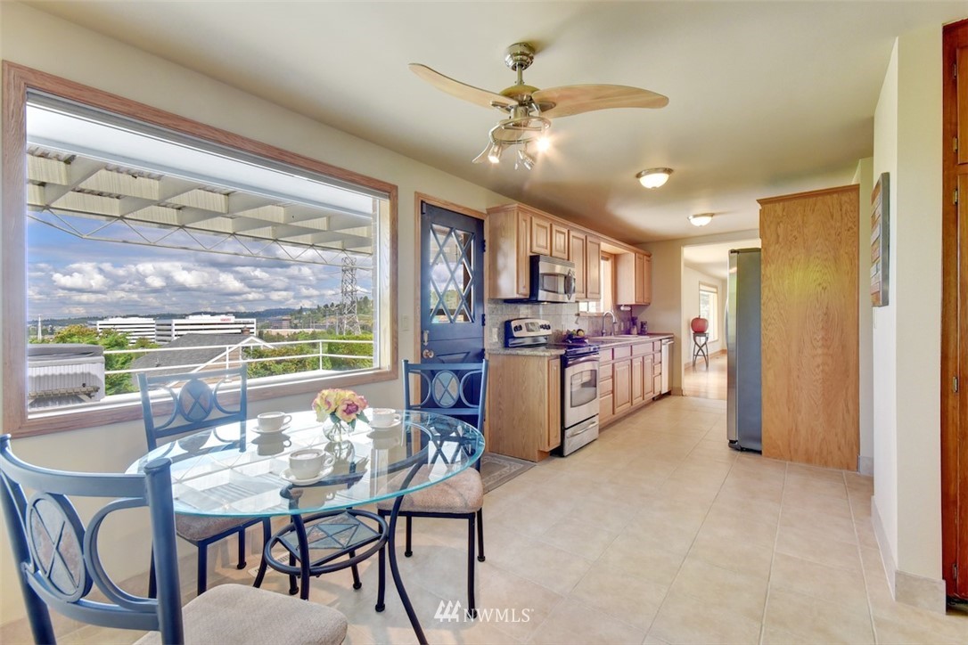516 South 15th Street Renton, WA 98055 - Photo 5 of 25
