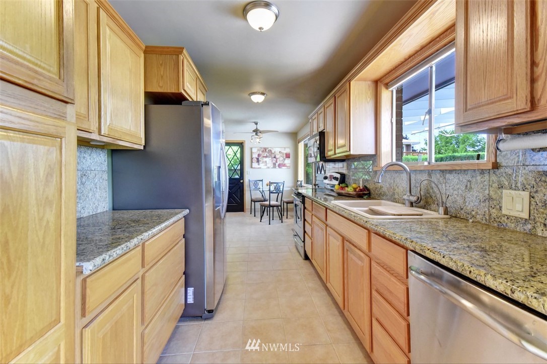 516 South 15th Street Renton, WA 98055 - Photo 7 of 25