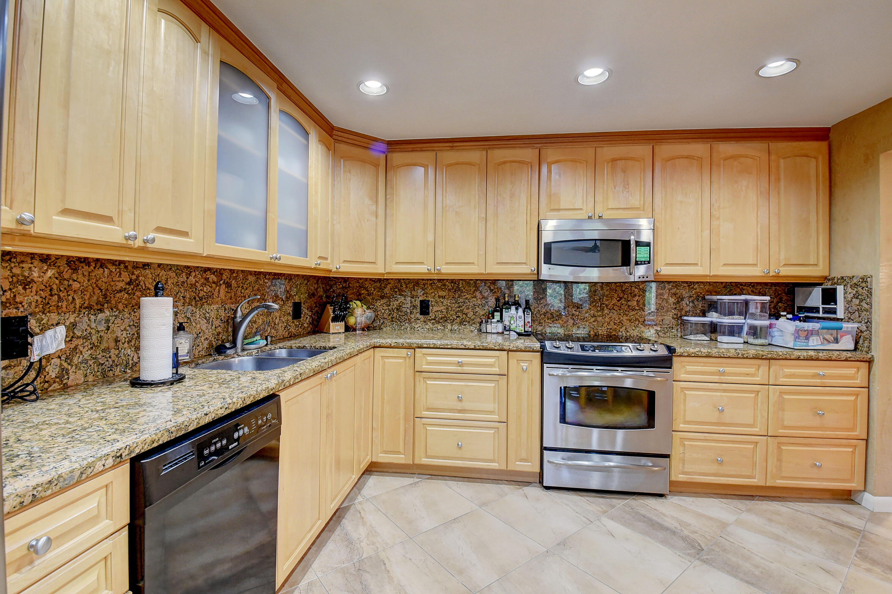 5101 North Ocean Boulevard, Unit B Ocean Ridge, FL 33435 - Photo 13 of 39 13_virtuals1 (57)