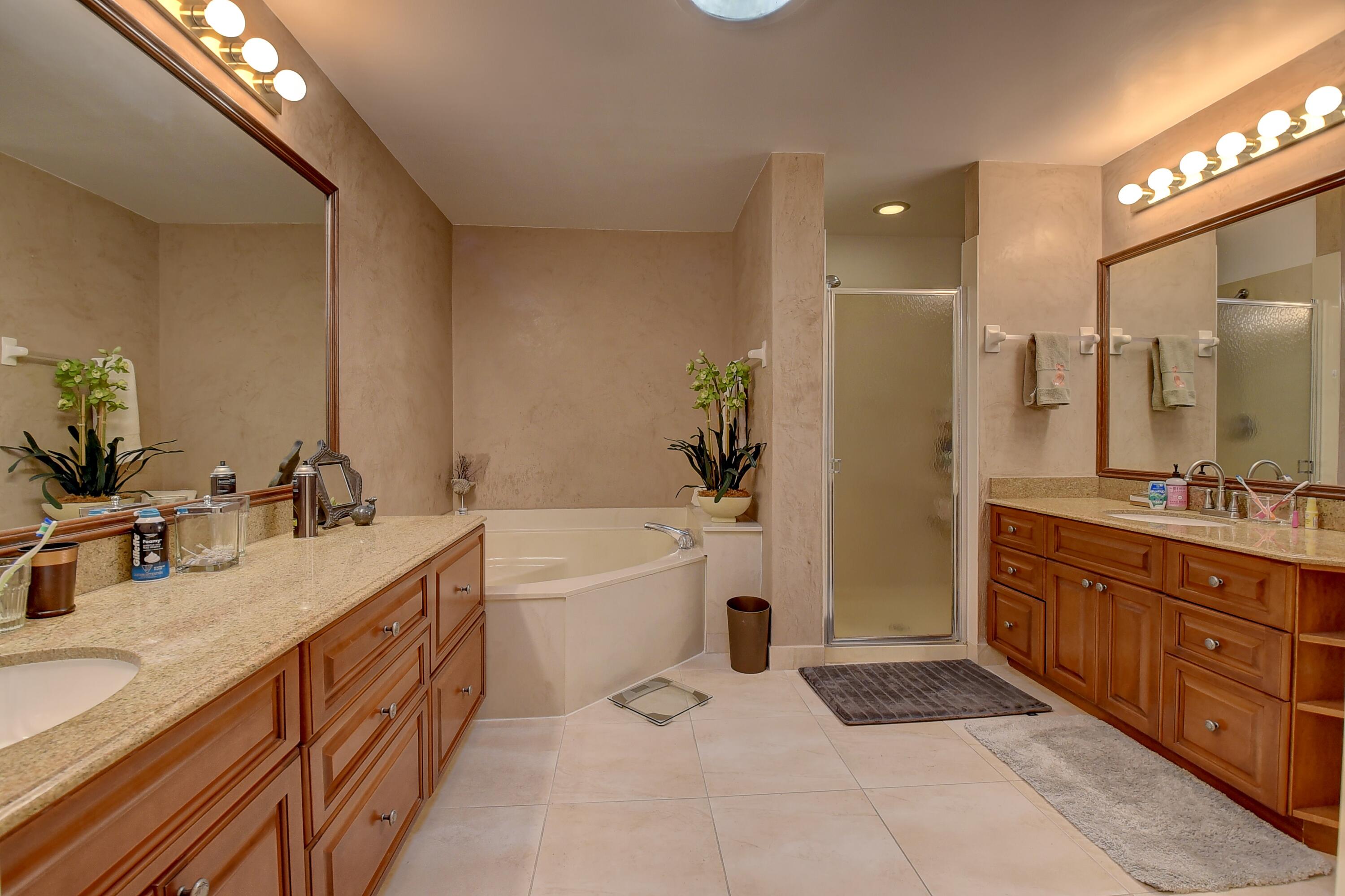 5101 North Ocean Boulevard, Unit B Ocean Ridge, FL 33435 - Photo 32 of 39 32_virtuals1 (76)