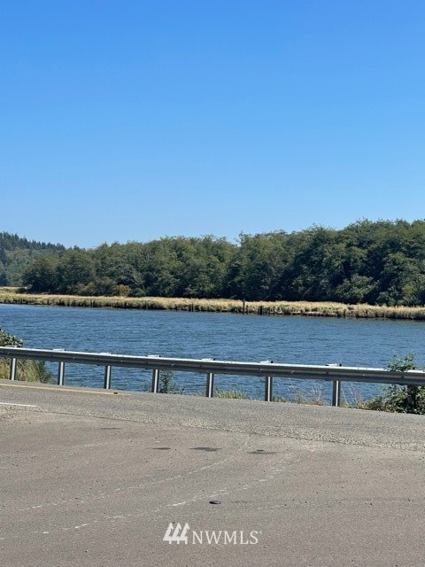 7 Washington Cemetery Road Raymond, WA 98577 - Photo 3 of 5 Gallery Image 3