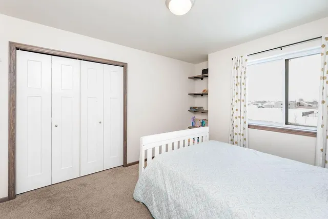 $389,000 | 1705 2nd Avenue Northeast, Barnesville, MN 56514