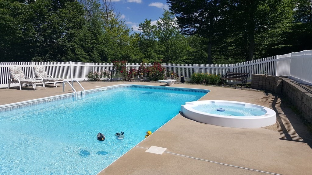 56 Davis Road Westminster, MA 01473 - Photo 4 of 33