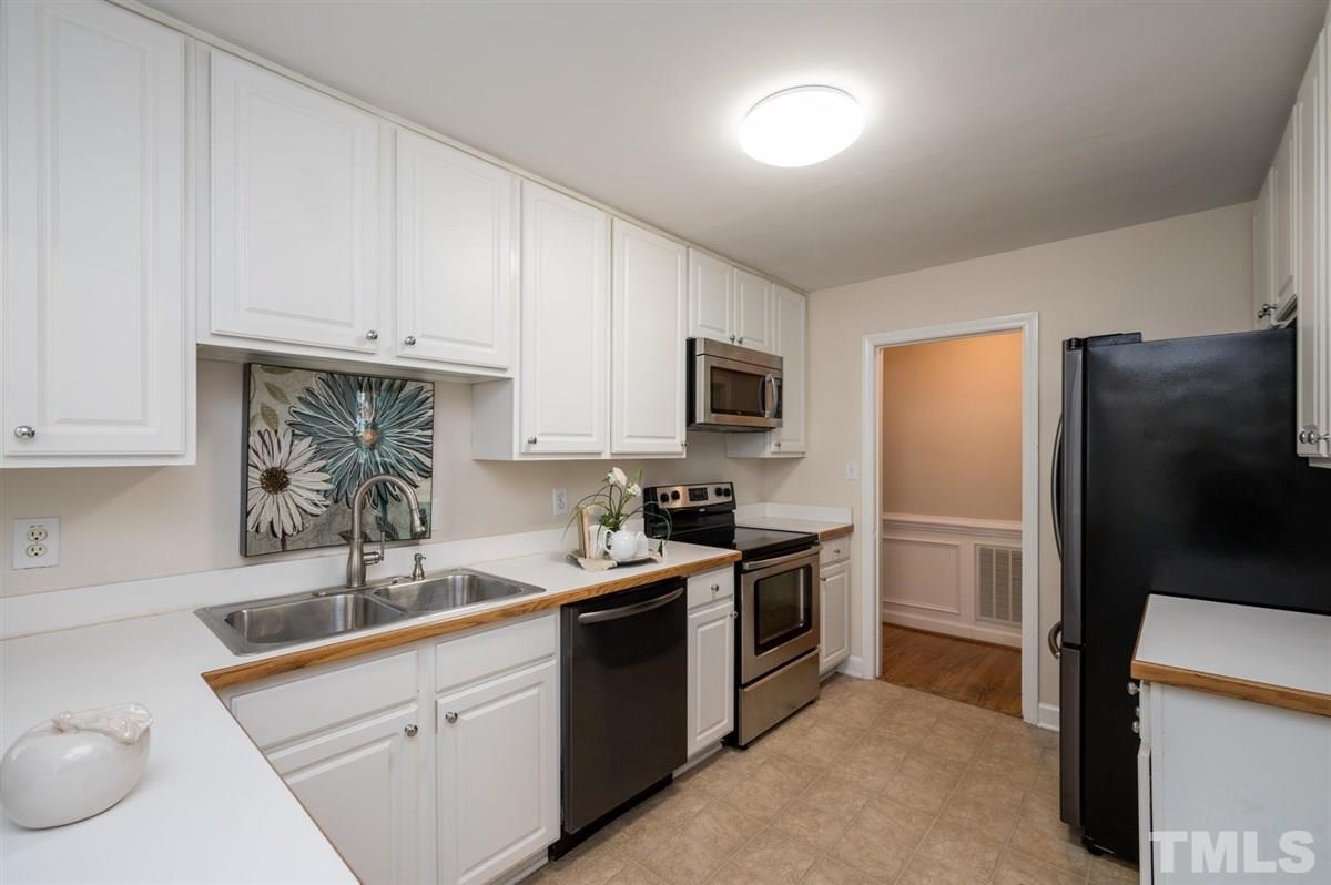 1709 Oberlin Road Raleigh, NC 27608 - Photo 8 of 17