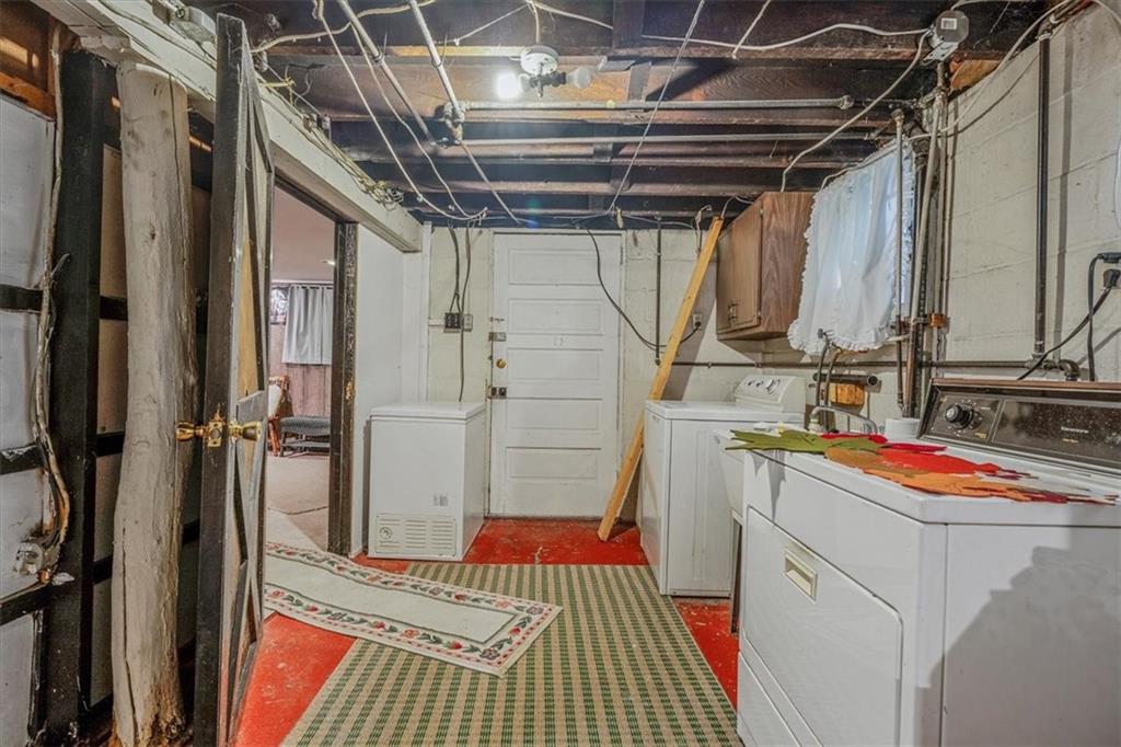 306 Meadow Avenue Charleroi, PA 15022 - Photo 27 of 36 a utility room with dryer and washer