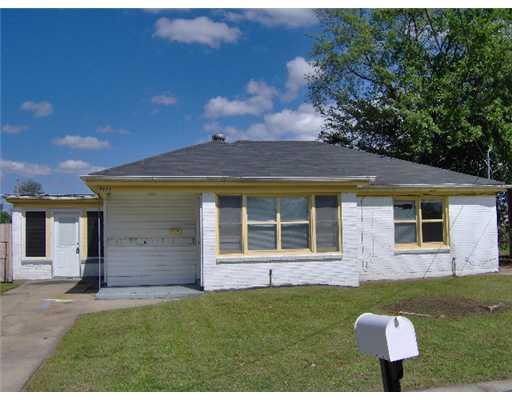 7111 Foch Road New Orleans, LA 70126 - Photo 1 of 8 Gallery Image 1