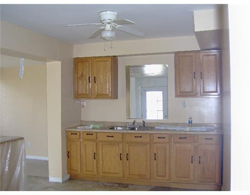 7111 Foch Road New Orleans, LA 70126 - Photo 4 of 8 Gallery Image 4