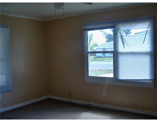 7111 Foch Road New Orleans, LA 70126 - Photo 5 of 8 Gallery Image 5