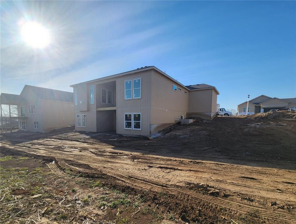 24924 West 145th Street Olathe, KS 66061 - Photo 8 of 34