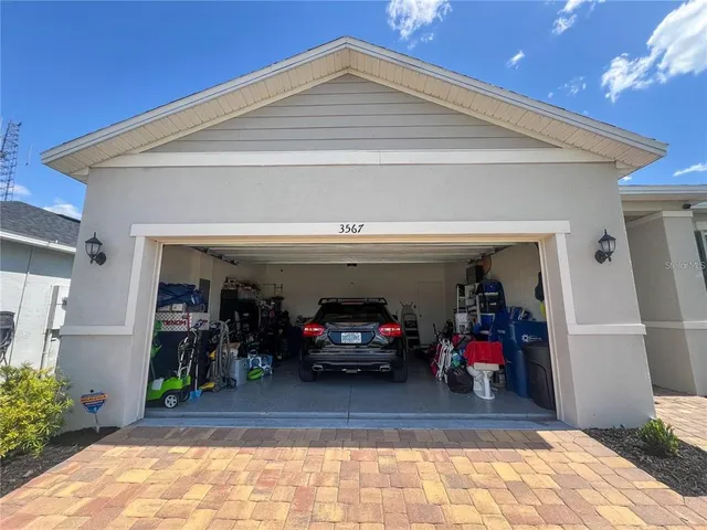 a view of a garage