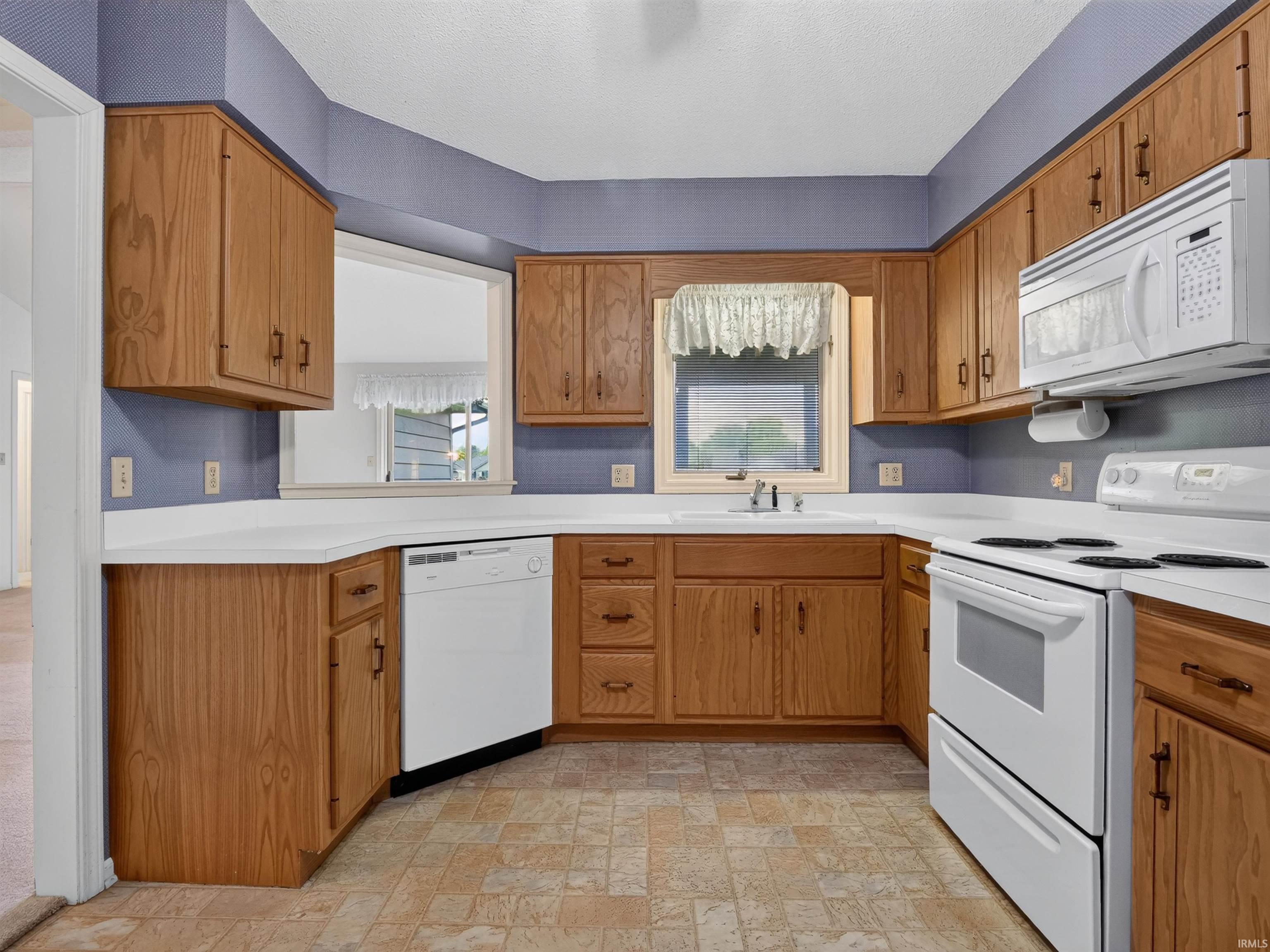 4631 Litchfield Road Fort Wayne, IN 46835 - Photo 13 of 50 Gallery Image 13