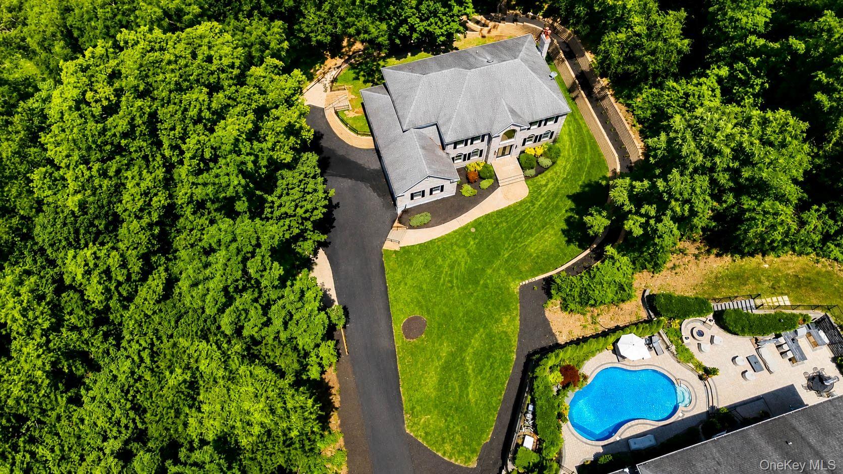 41 Cove Road Huntington, NY 11743 - Photo 5 of 50