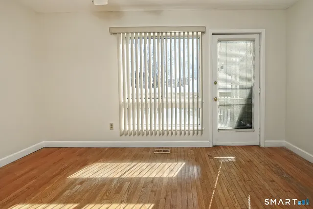 $185,000 | 1423 Quinnipiac Avenue, Unit 302, New Haven, CT 06513