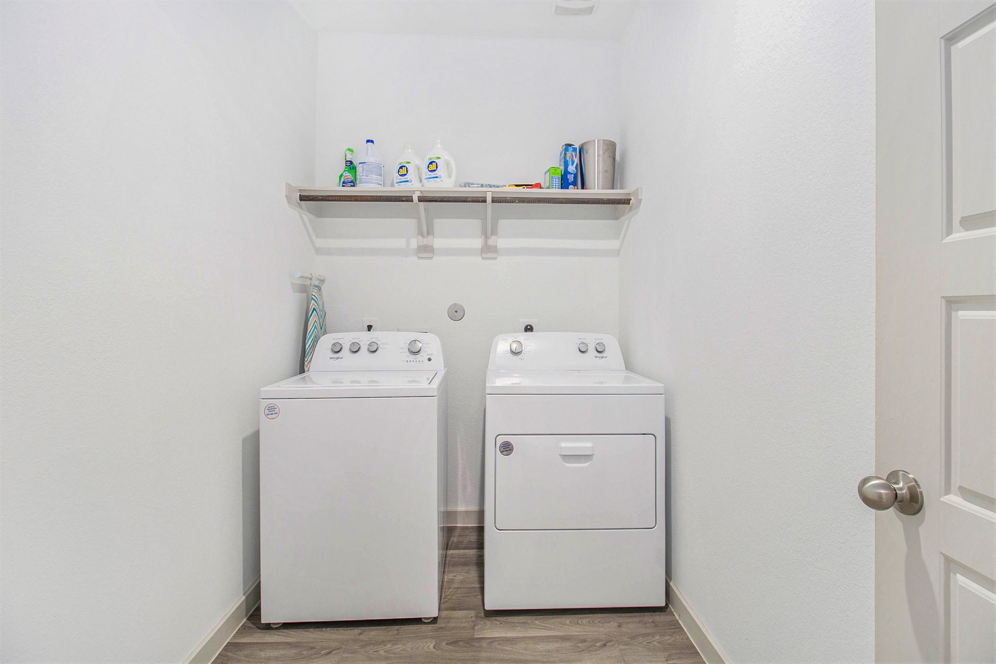 1823 William Scott Street Baytown, TX 77523 - Photo 20 of 27 a utility room with dryer and washer