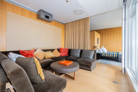 $2,999,000 | 2550 North Lakeview Avenue, Unit S2502, Chicago, IL 60614