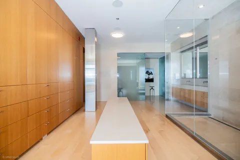 $2,999,000 | 2550 North Lakeview Avenue, Unit S2502, Chicago, IL 60614