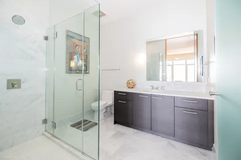 $2,999,000 | 2550 North Lakeview Avenue, Unit S2502, Chicago, IL 60614