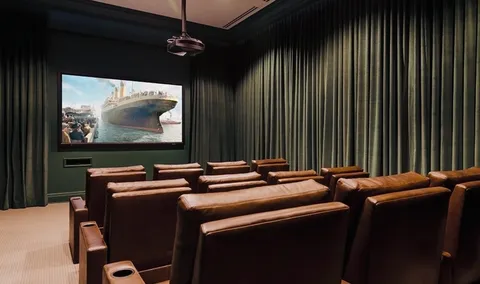 $2,999,000 | 2550 North Lakeview Avenue, Unit S2502, Chicago, IL 60614