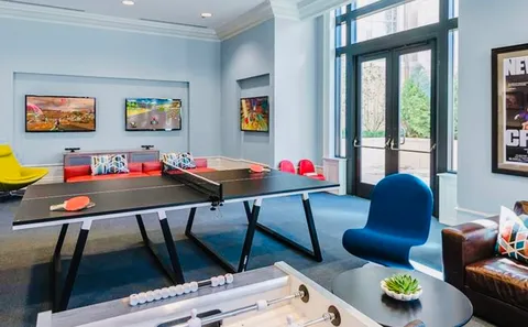 $2,999,000 | 2550 North Lakeview Avenue, Unit S2502, Chicago, IL 60614