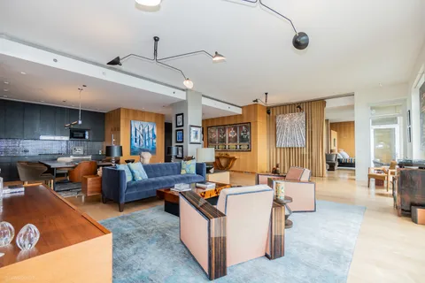 $2,999,000 | 2550 North Lakeview Avenue, Unit S2502, Chicago, IL 60614
