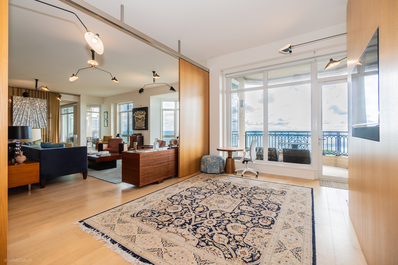 2550 North Lakeview Avenue, Unit S2502 Chicago, IL 60614 - Photo 9 of 52