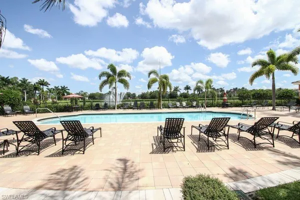 $1,950 | 1810 Florida Club Circle, Unit 1204, Naples, FL 34112