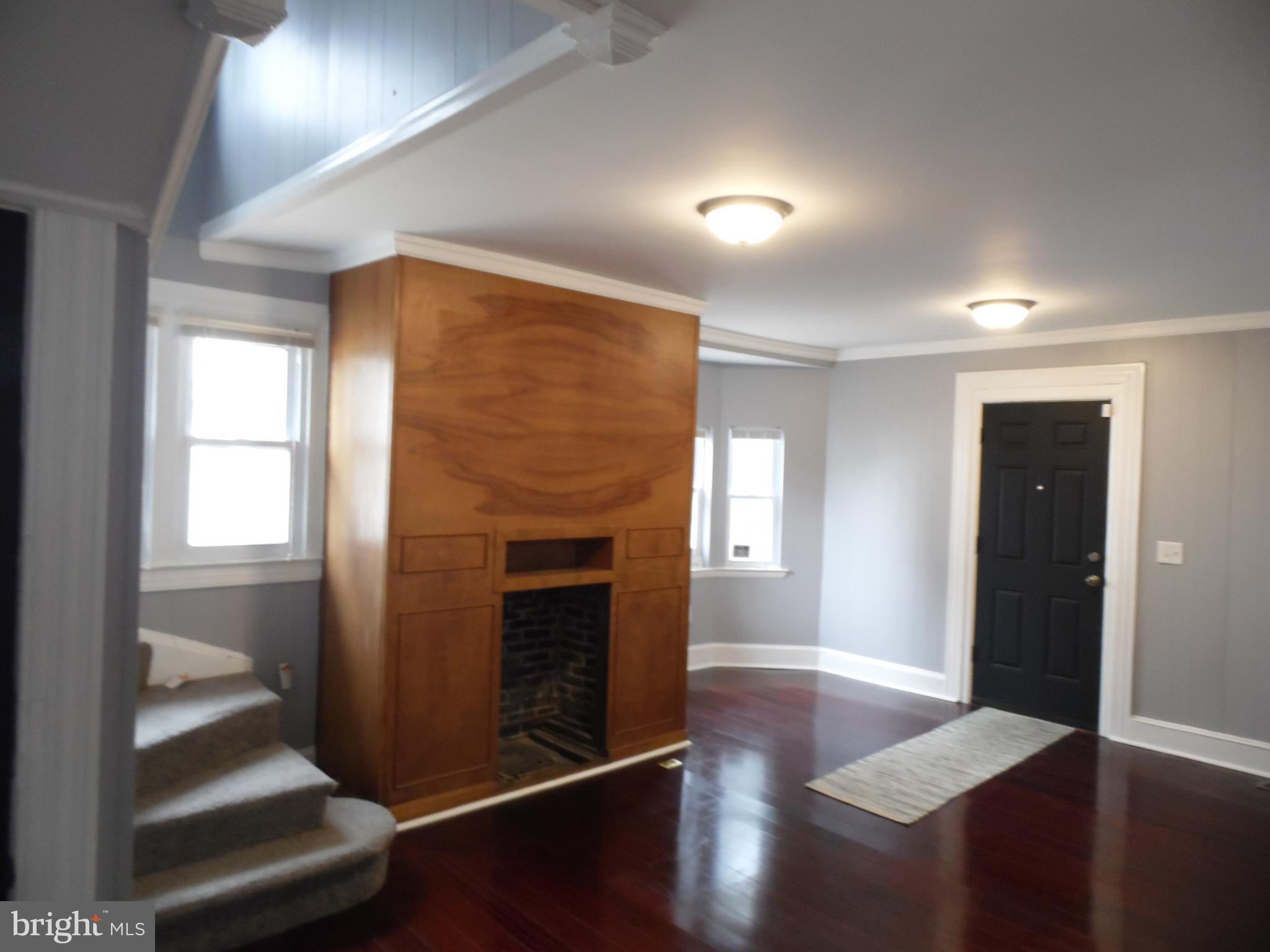 3727 Nortonia Road Baltimore, MD 21216 - Photo 4 of 21 Living Room
