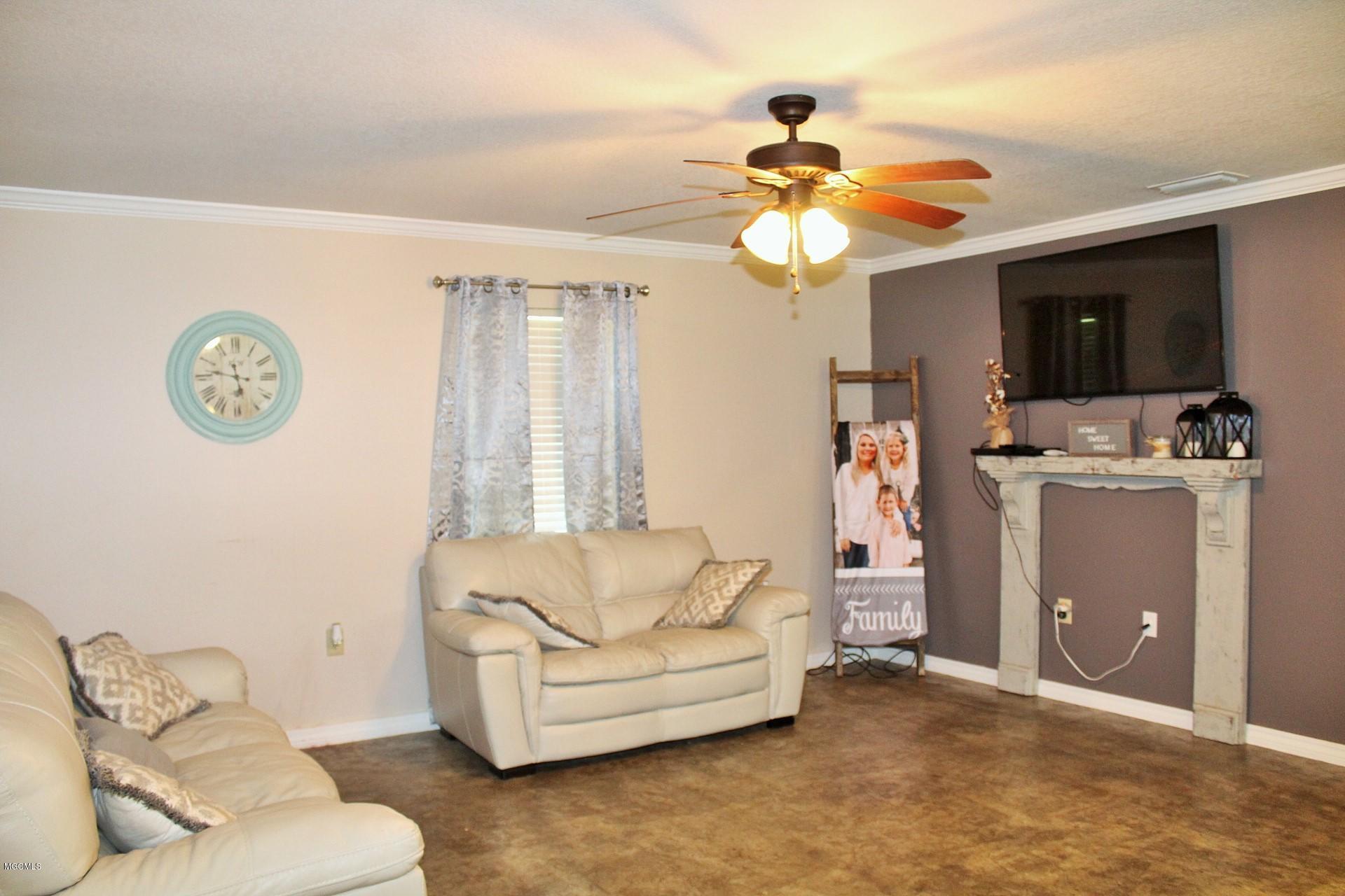 131 Shipman Firetower Road Lucedale, MS 39452 - Photo 3 of 26 3- Living Room