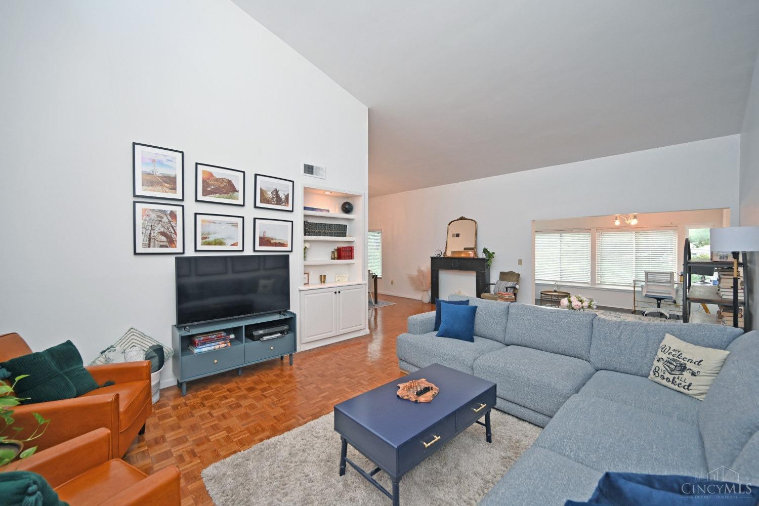 2400 Madison Road, Unit 12 Cincinnati, OH 45208 - Photo 17 of 50 Gallery Image 17