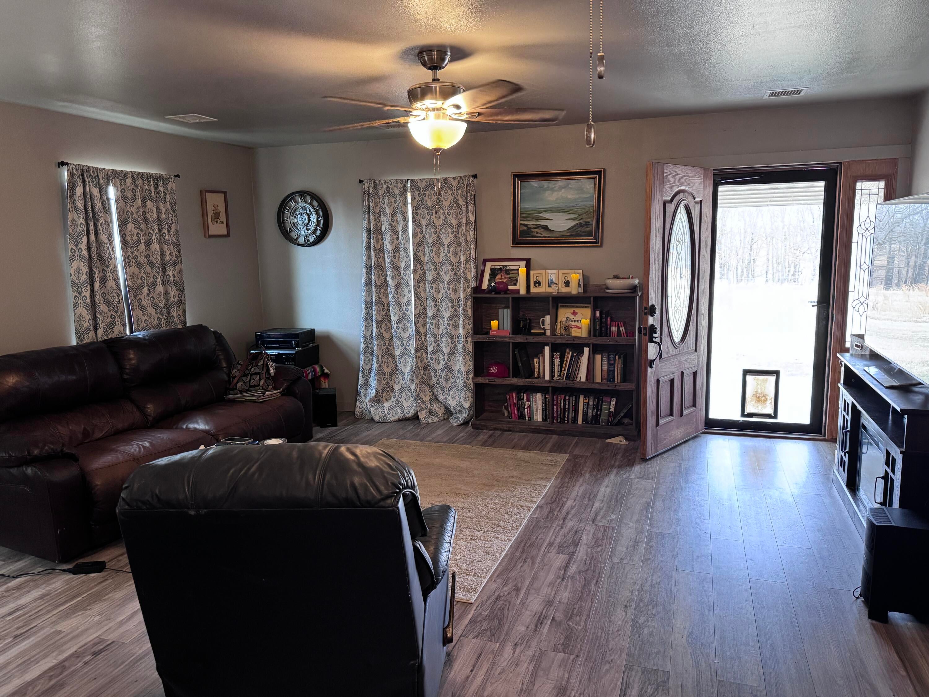 9893 East 550 Road Rose, OK 74364 - Photo 2 of 45 IMG_1925(1)