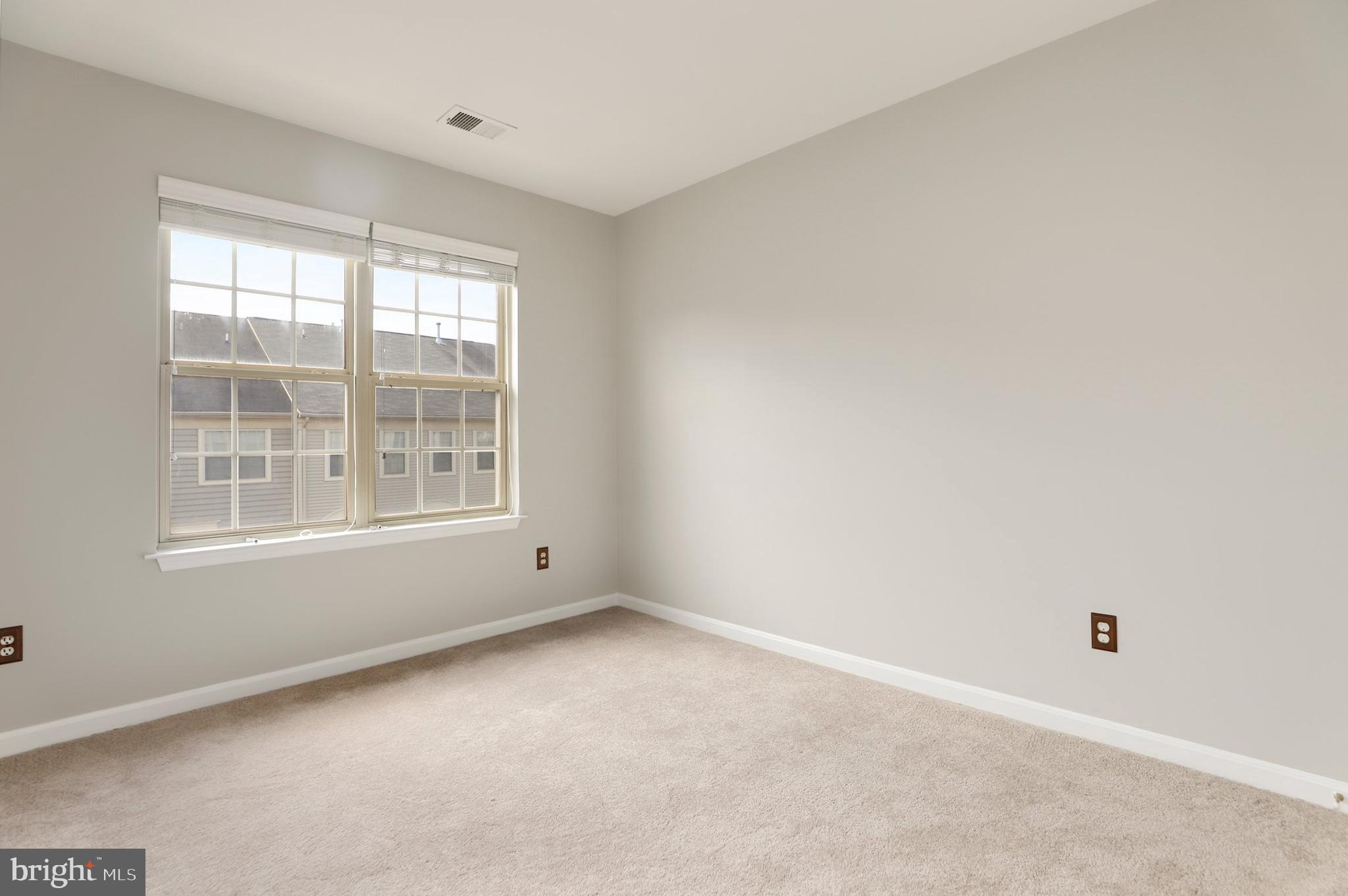 46390 Monocacy Square Sterling, VA 20165 - Photo 16 of 21