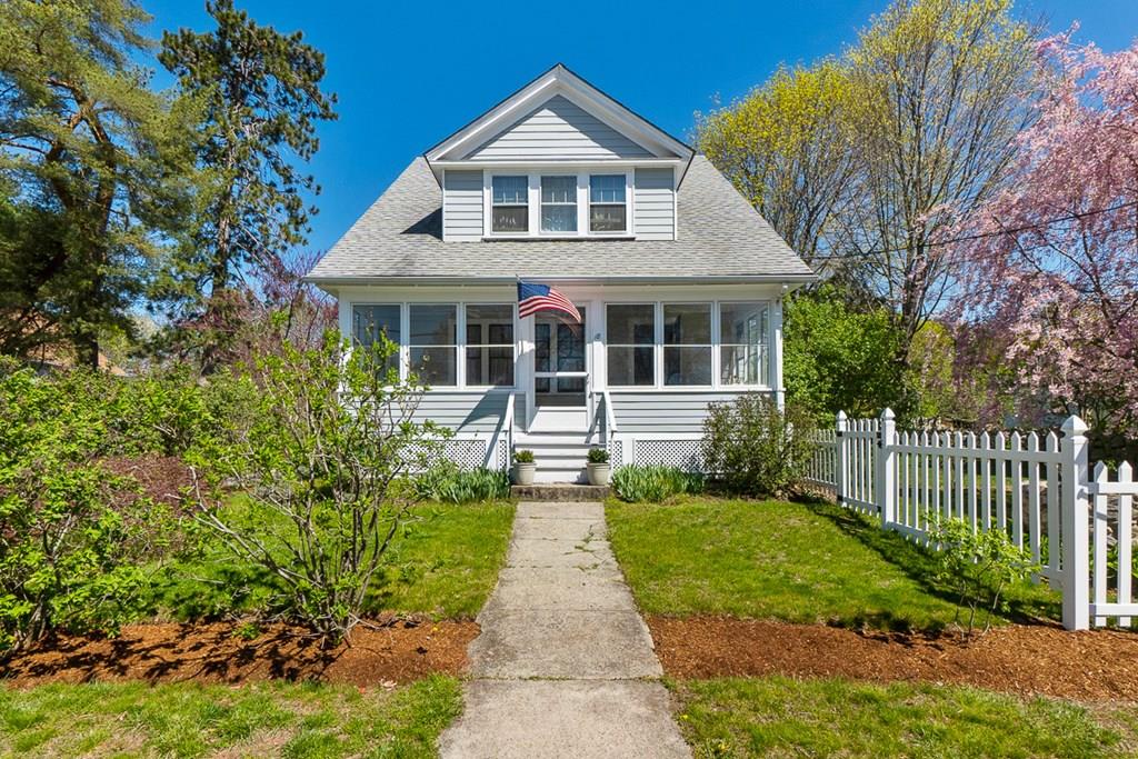 18 Robinson Road Littleton, MA 01460 - Photo 2 of 41 Gallery Image 2