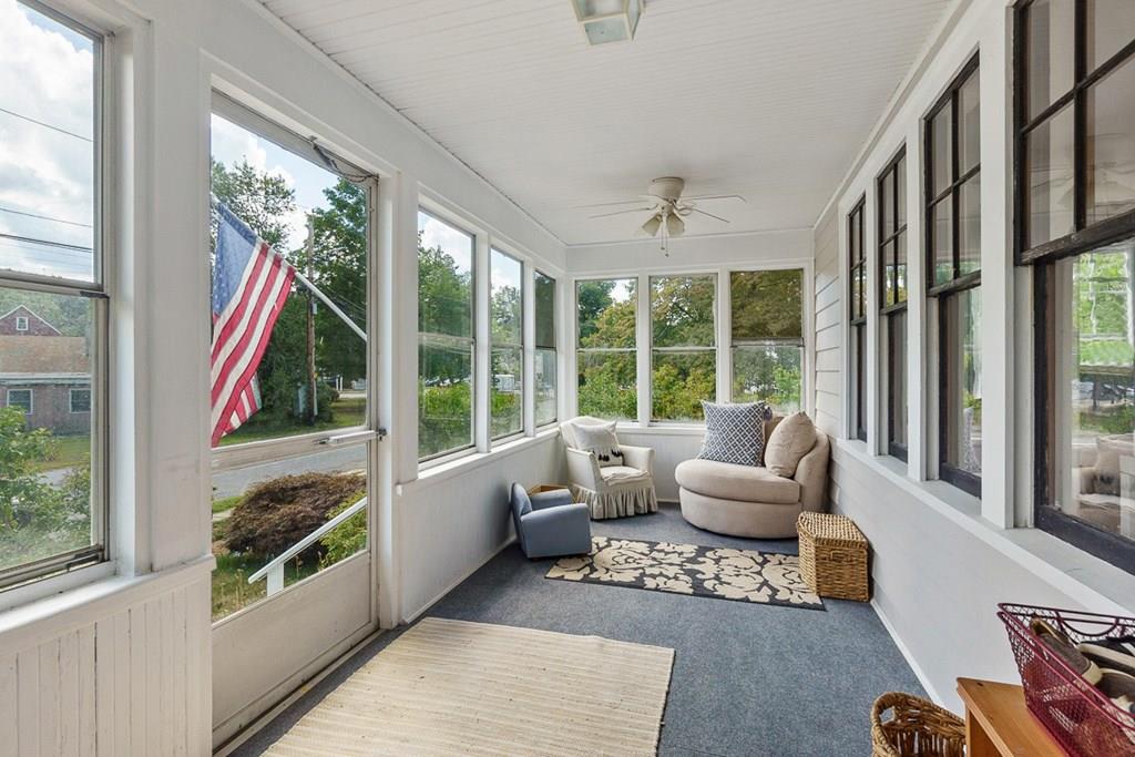 18 Robinson Road Littleton, MA 01460 - Photo 4 of 41 Gallery Image 4