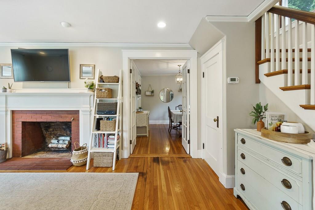 18 Robinson Road Littleton, MA 01460 - Photo 5 of 41 Gallery Image 5