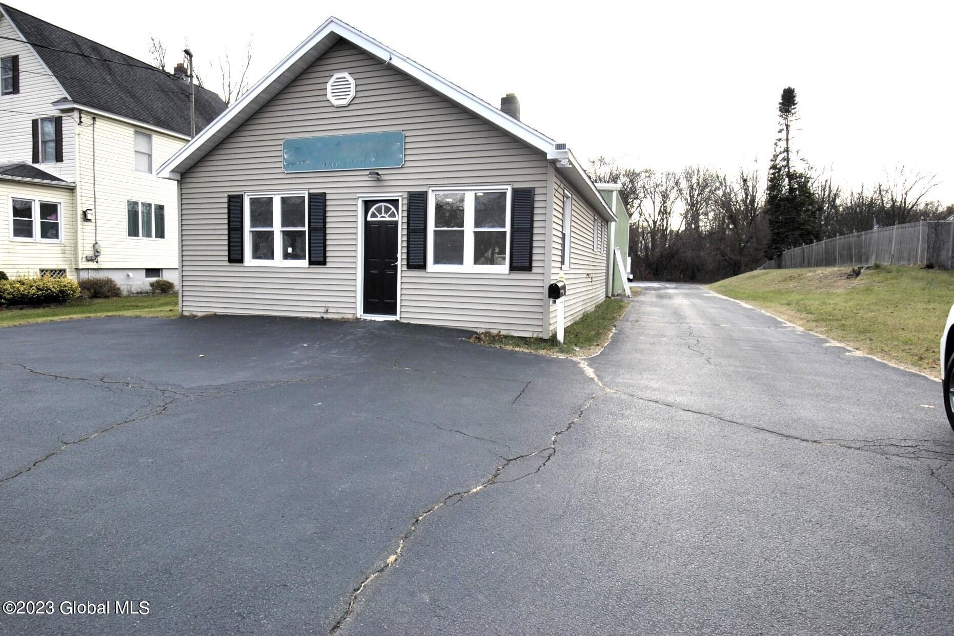 104 Sand Creek Road Colonie, NY 12205 - Photo 1 of 18 _DSC0542-00