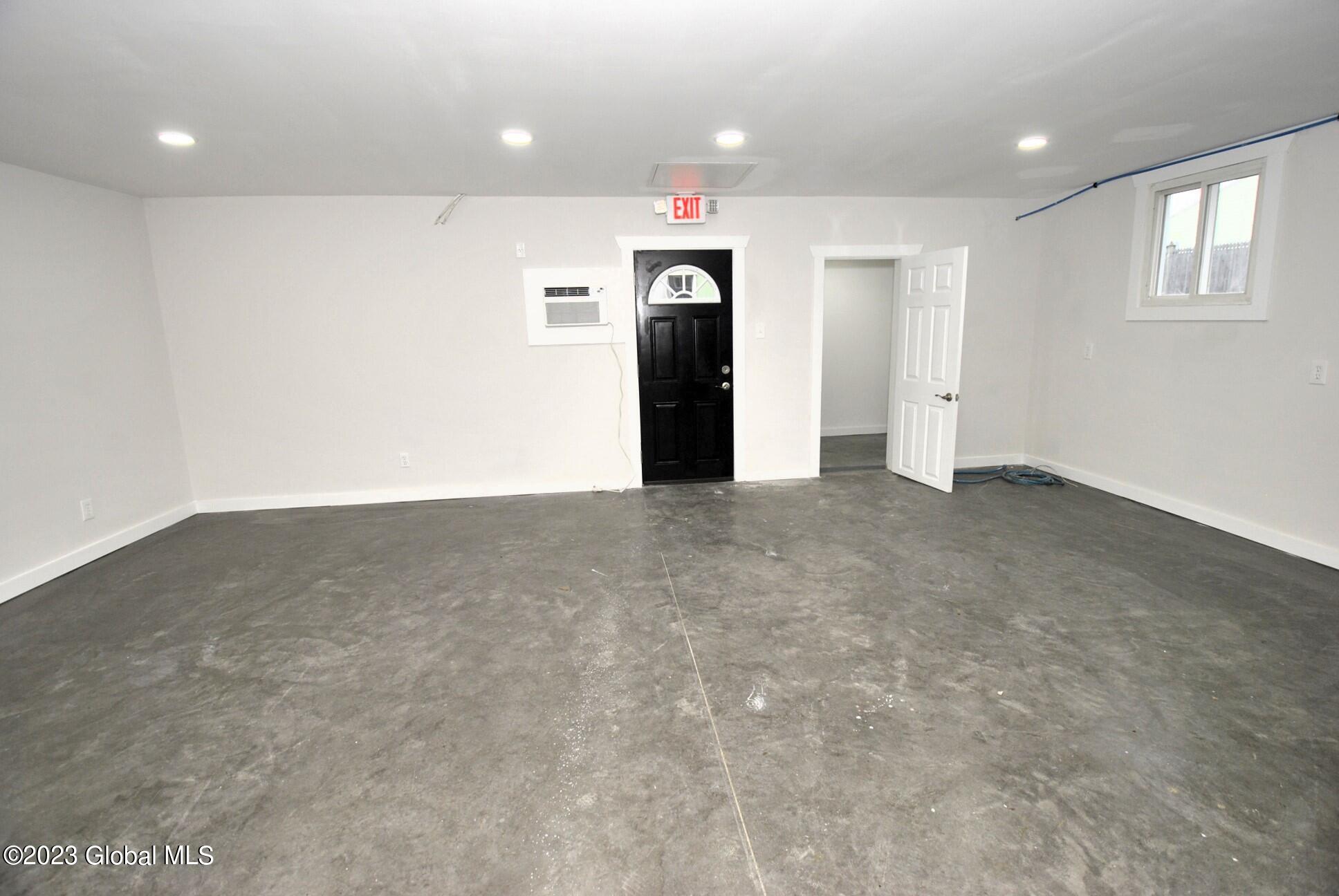 104 Sand Creek Road Colonie, NY 12205 - Photo 11 of 18 _DSC0558