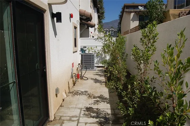 $3,900 | 425 West Duarte Road, Unit 411A, Monrovia, CA 91016