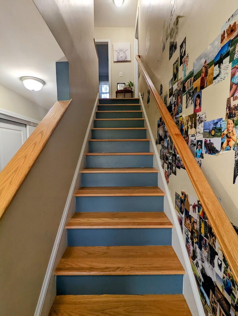 2055 Sunny Ridge Road Northeast Check, VA 24072 - Photo 15 of 35 a view of entryway