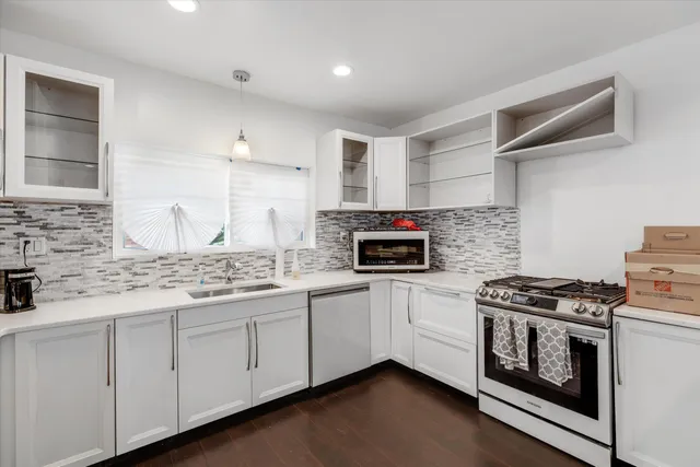 $225,000 | 18100 Ohio Street, Detroit, MI 48221