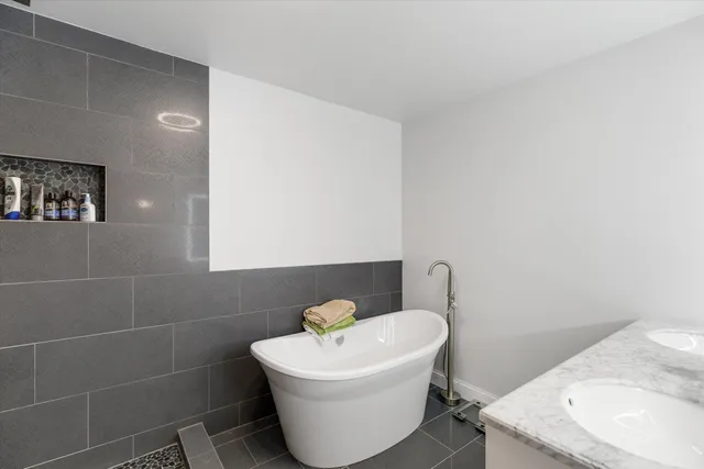 $225,000 | 18100 Ohio Street, Detroit, MI 48221