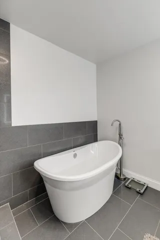 $225,000 | 18100 Ohio Street, Detroit, MI 48221